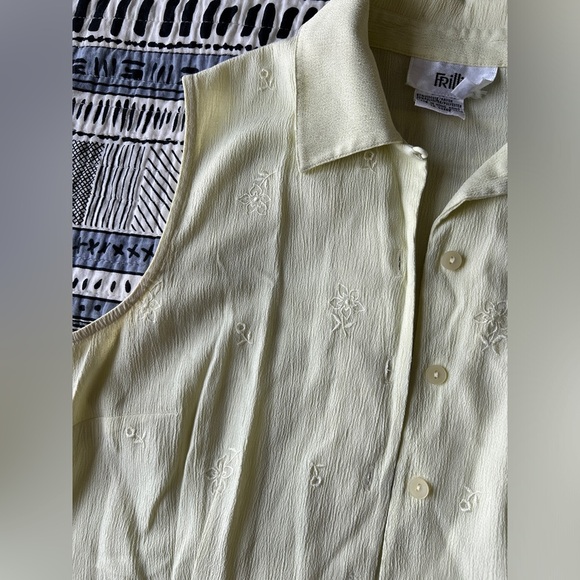 Vintage Frilli Womens Pastel Yellow Floral Embroidered Button-up Shirt Boho M - Picture 4 of 9